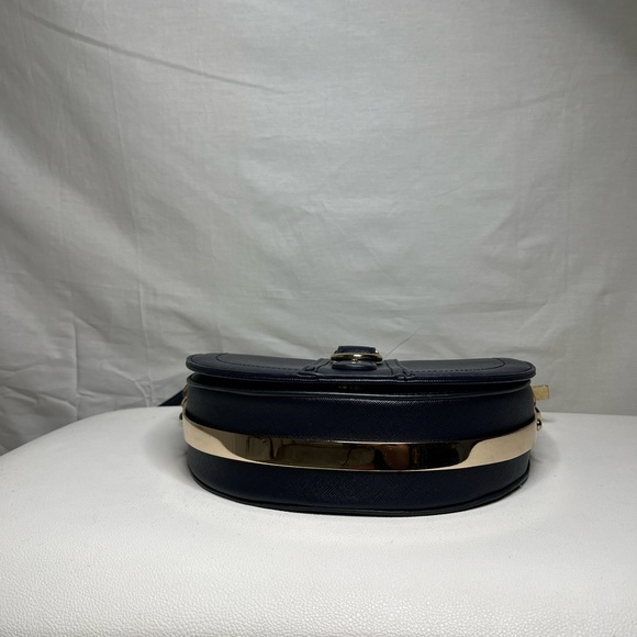 ******SOLD*******Blue hard shell purse - Picture 12 of 14